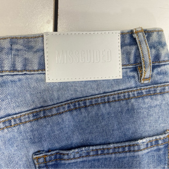 Missguided Light Blue Distressed High Waisted Straight Thigh Slash Jeans NWT 4L - Picture 8 of 16